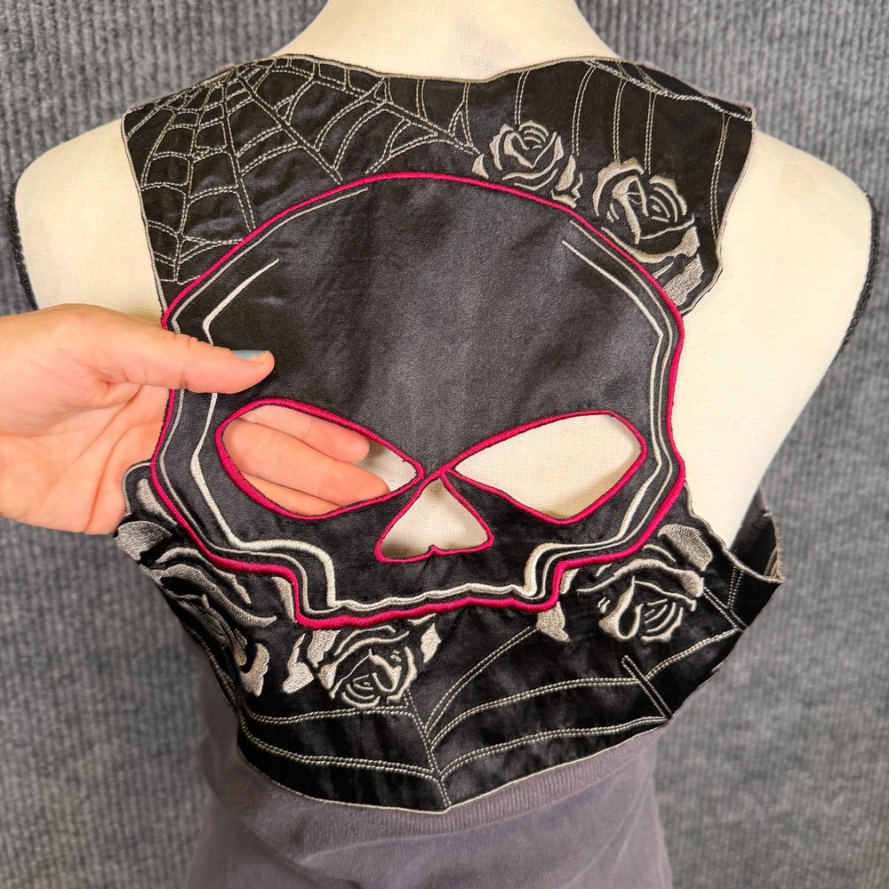 Harley-Davidson Tank Top Womens M Gray Pink Willie G Skull Spiderweb Cutout Y2K - Picture 2 of 13